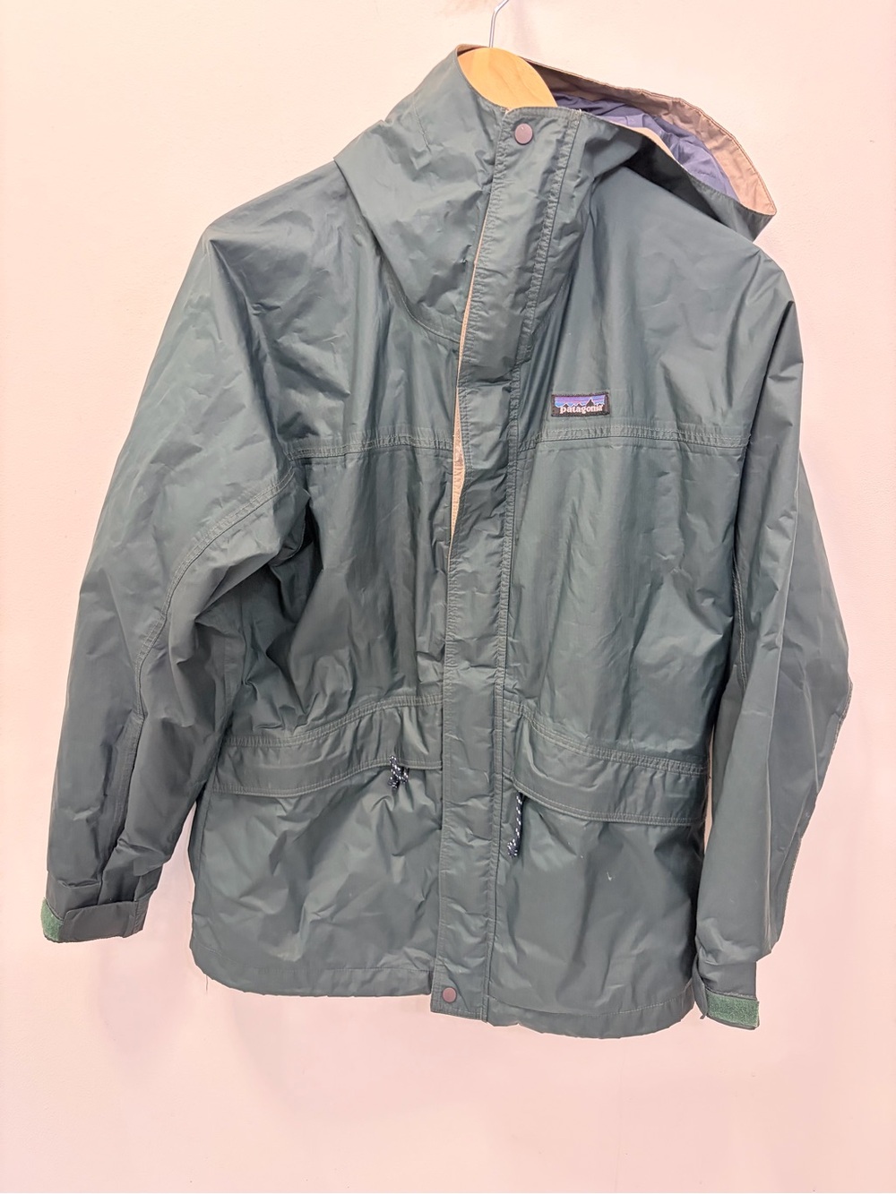Patagonia Forest Green Lightweight Hood Utility/Rain Jacket Women XS